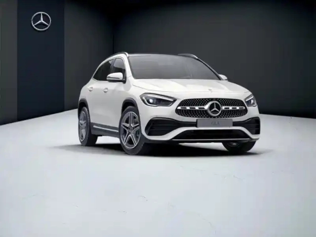 Mercedes Gla 220 d 4matic amg line — photo 12