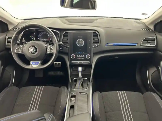 Renault Megane mégane iv berline tce 205 energy edc — photo 9
