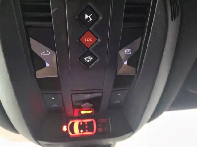Ds Ds 7 hybride rechargeable e-tense 360 eat8 4x4 — photo 39