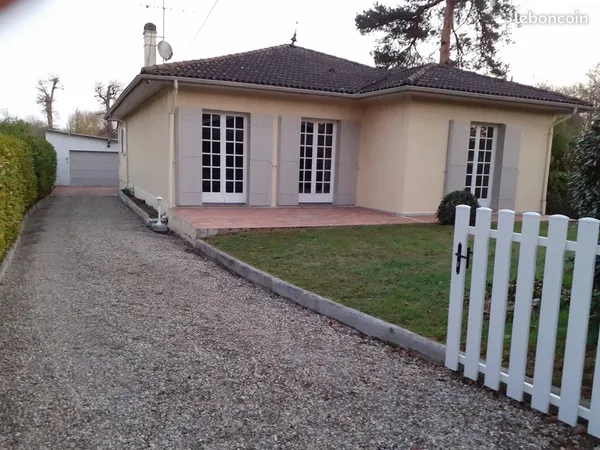 Jolie maison traditionnelle / Pessac Magonty
