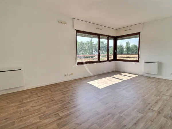 Appartement Maurepas 2 pièces de 51 m2 avec parking sous-sol