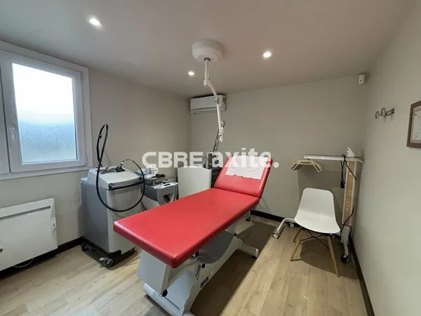Local professionnel 70 m²