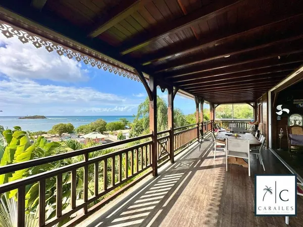 Villa 11 pièces 237 m²