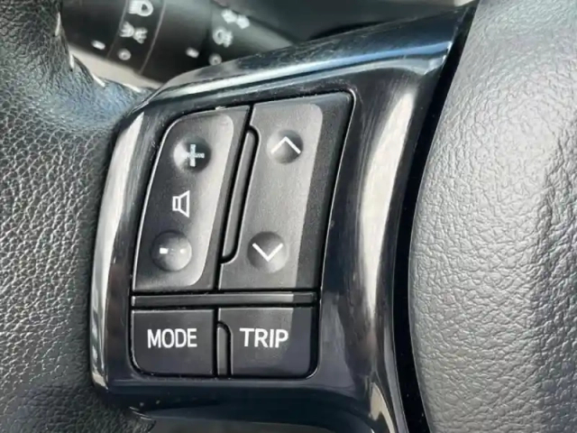 Toyota Yaris 70 vvt-i ultimate 5p — photo 16