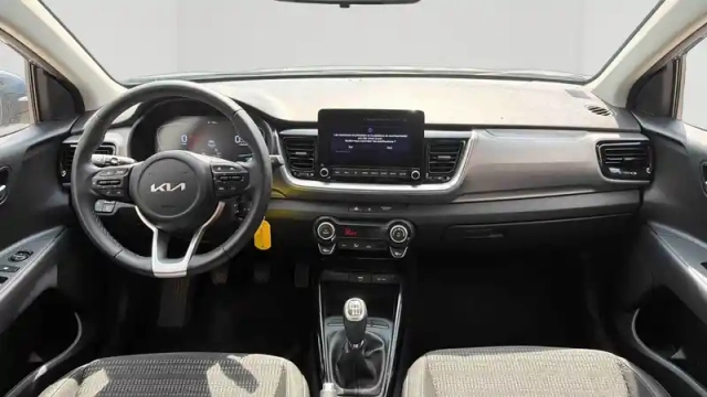 Kia Stonic 1.0 t-gdi 100 ch bvm6 — photo 16