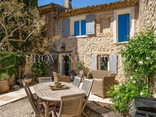 A Vendre Maison De Hameau Du 19è En Pierre, Avec Dependance, Jardin De 437 M², Au Pied Du Luberon, E