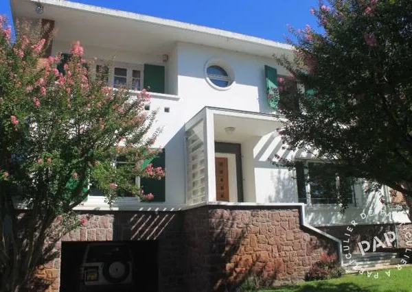Maison 2 pièces 235 m²