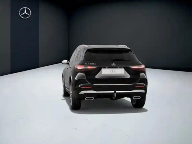 Mercedes Gla 200 d amg line — photo 19