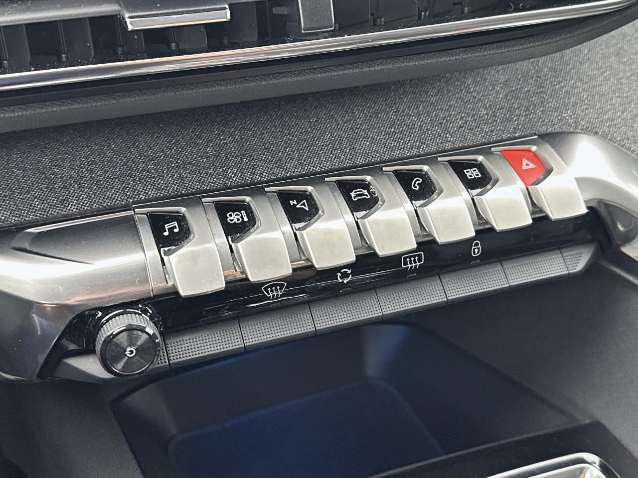 Peugeot 3008 puretech 130ch s&s eat8 allure pack — photo 26