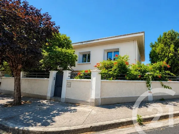 Maison 8 pièces 200 m²