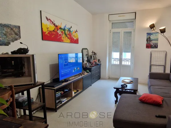 À louer T2 duplex à Aiguillon, proche commodités