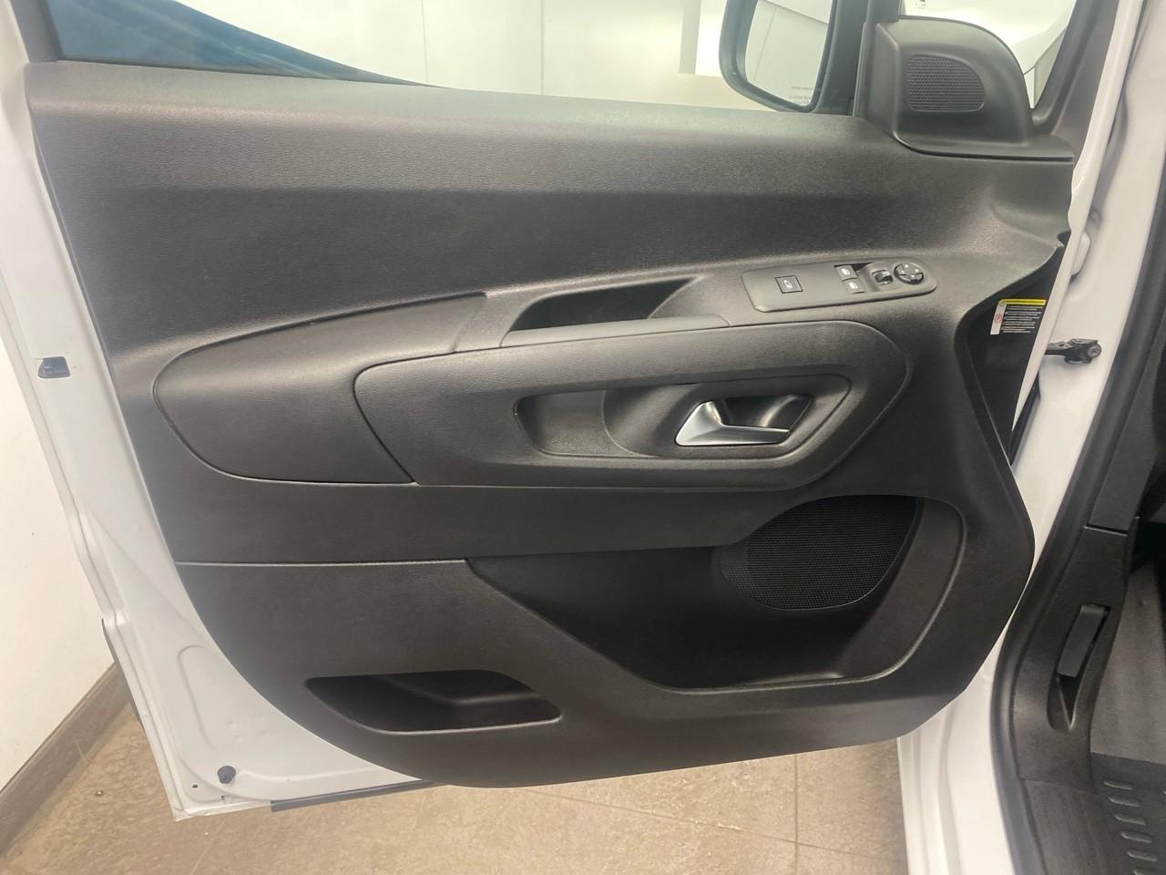 Peugeot Partner fourgon m 650 kg bluehdi 100 s&s bvm6 — photo 20