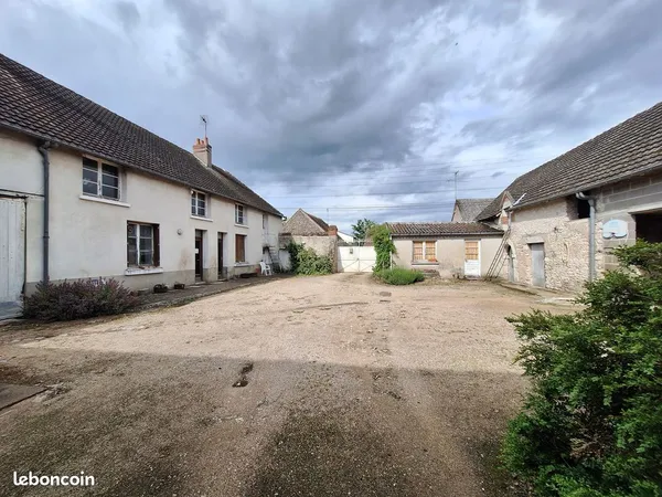 Propriete viticole a renover habitation + 2 terrains constructibles sur une surface totale 3135 m2