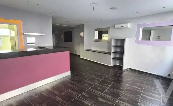 Local commercial 78 m²