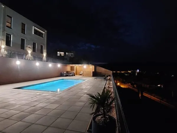 Maison 6 pièces 297 m²