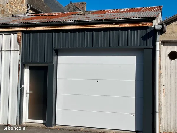 Location Box - 33m3 - Maen Roch