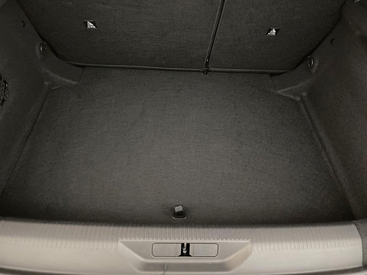 Peugeot 308 hybrid 145 e-dcs6 allure — photo 6