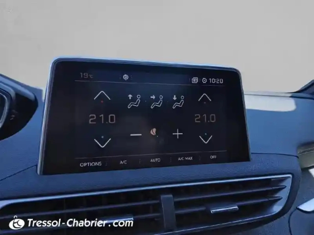 Peugeot 3008 1.2 puretech 130ch s&amp;s bvm6 gt line — photo 26