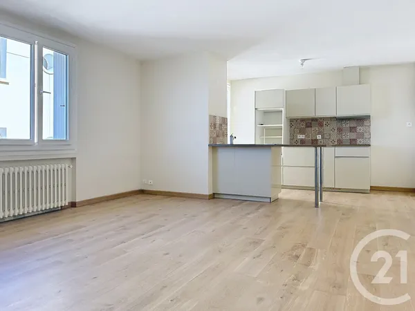 Appartement 4 pièces 77 m²