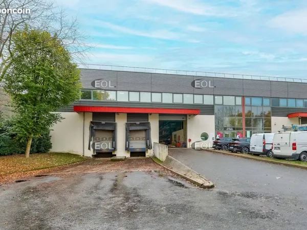 Local bureaux 1 998 m²