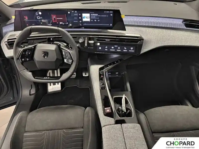 Peugeot 5008 hybrid 145 e-dcs6 — photo 12