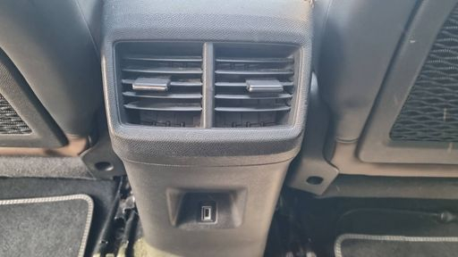 Citroen C5 Aircross 1.5 BlueHDi 130 EAT8 - Shine Pack – 2019 – 117051 km – Diesel – Boîte Automatique — photo 10