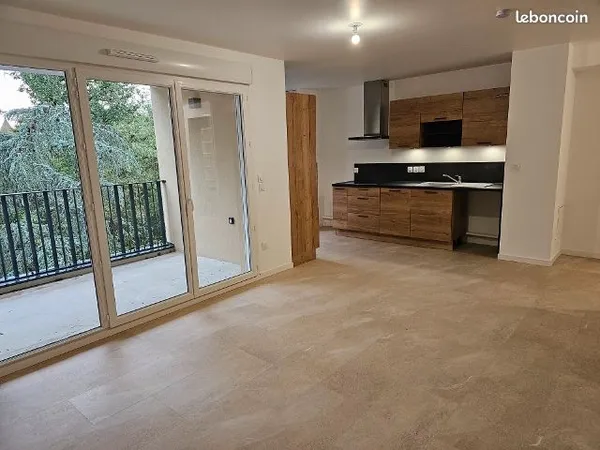 Appartement 82m² 3 chambres à 69400 GLEIZE