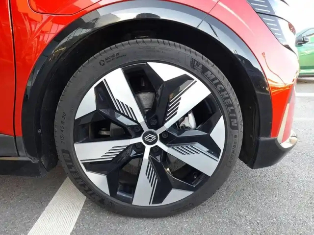 Renault Megane e-tech ev60 220 ch optimum charge — photo 22