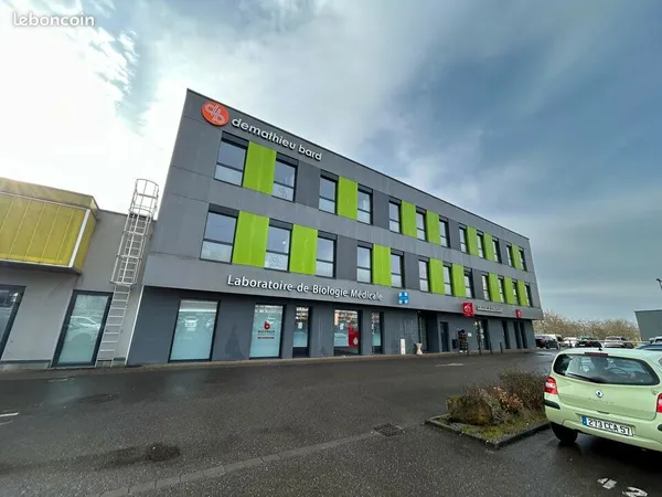 Bureaux 258 m²