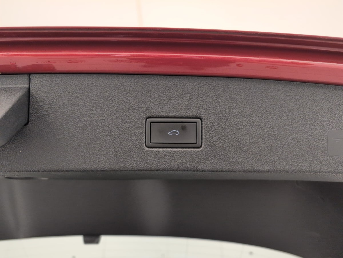 Volkswagen T-Roc — photo 12