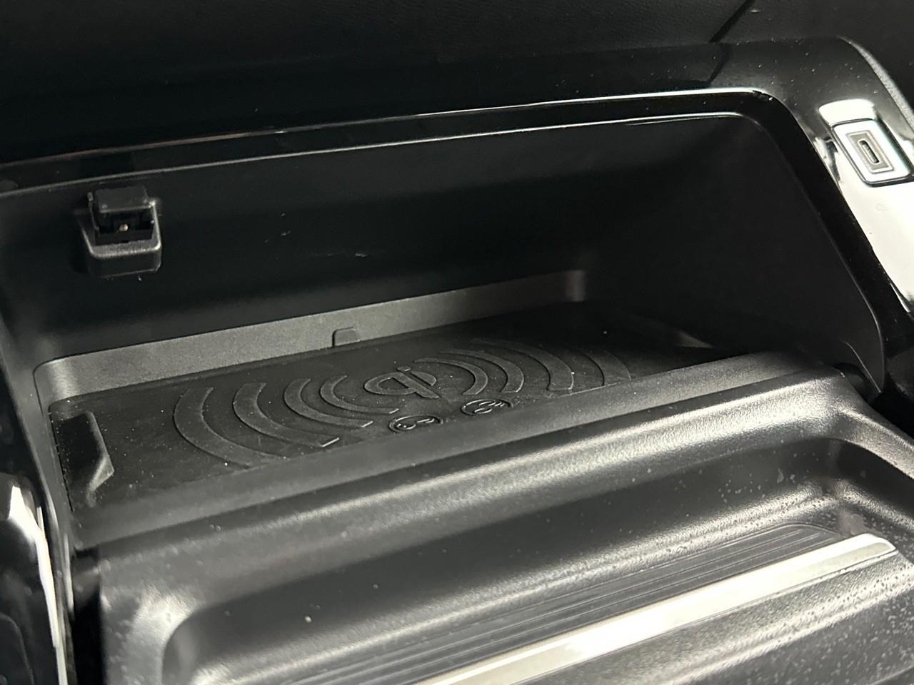 Peugeot 2008 hybrid 136 e-dcs6 gt — photo 29