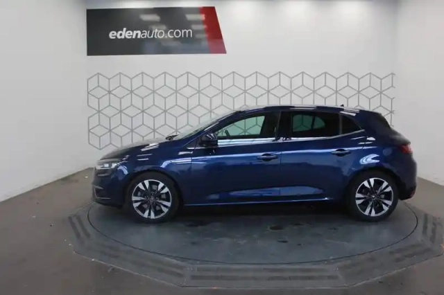 Renault Megane mégane iv berline dci 165 energy edc — photo 2