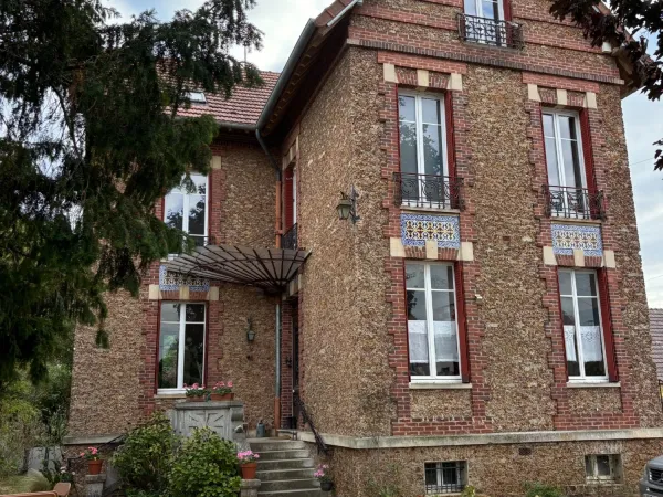 Maison à vendre 10 pièces Proche de LA FERTE SOUS JOUARRE (77)