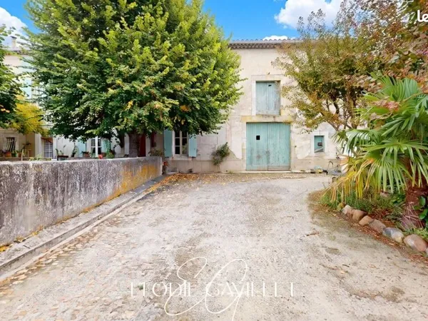 Maison 10 pièces 195 m²