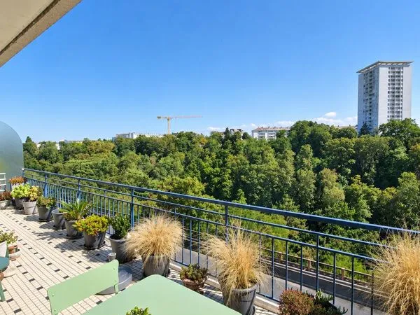 Appartement 2 pièces 92 m²