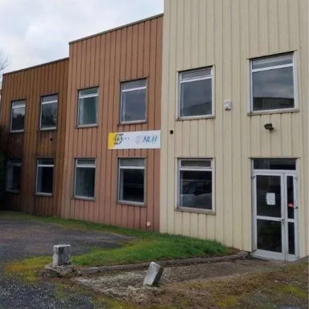 A louer local d'activité bureaux-entrepôt 427M2