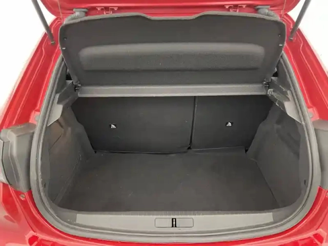 Peugeot 208 electrique 50 kwh 136ch — photo 13