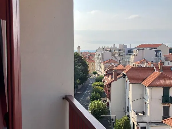 🏠 Sous-location appartement à Biarritz — dispo fin septembre → fin avril