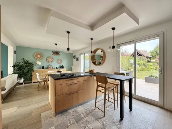 Maison 7 pièces 200 m²