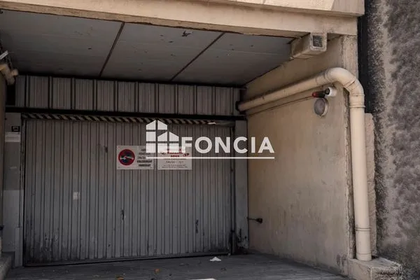 Parking 15 m²