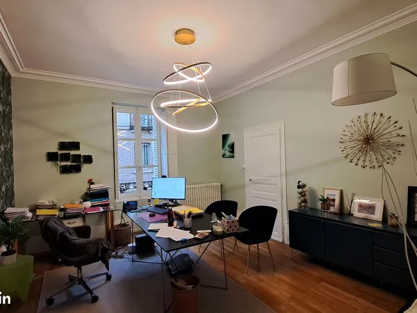 Location bureaux professionnels Centre ville/bas V. Hugo/Montchapet