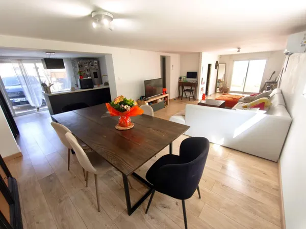 Maison individuelle+garage 40m2+panneaux solaires