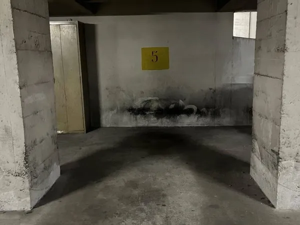 Parking 15 m²