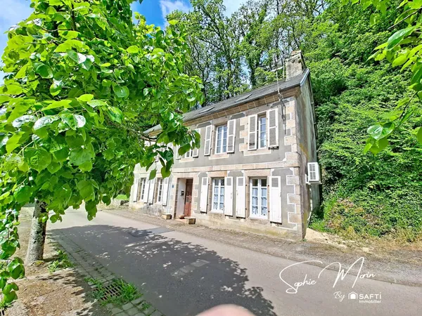 Maison en pierre de 95 m² avec fort potentiel - Le Ponthou