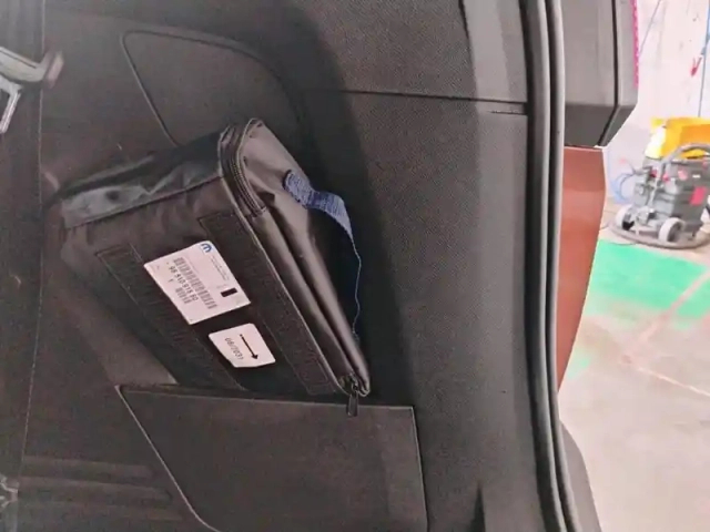 Peugeot 5008 bluehdi 130ch s&amp;s eat8 active pack — photo 27