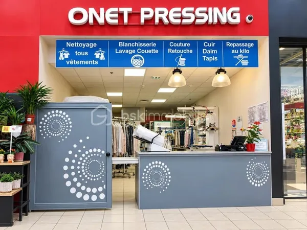 FOND DE COMMERCE DE PRESSING, BLANCHISSERIE, TEINTURERIE A PFASTATT