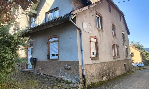 Neuviller-La-Roche, à La Haute Goutte, grande maison familia