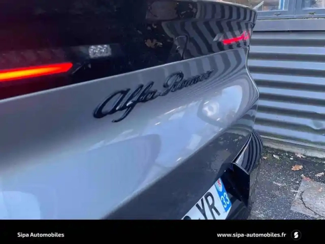 Alfa Romeo Junior 1.2 ibrida 145 ch e-dct6 q4 — photo 60