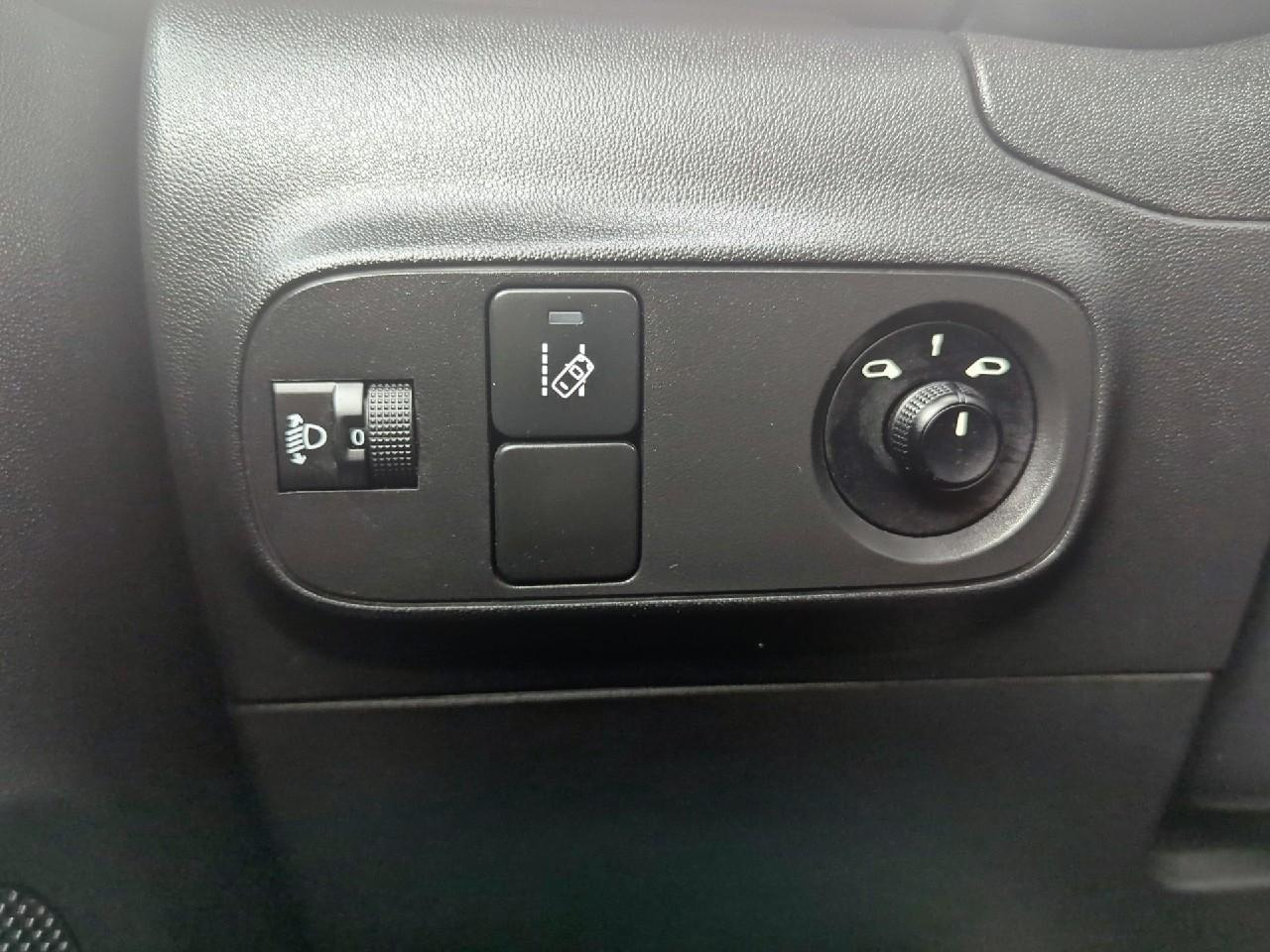 Citroën C3 puretech 83 ch bvm5 you — photo 21