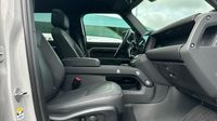 Land-Rover Defender 110 2.0 P300e PHEV X-Dynamic HSE — photo 15